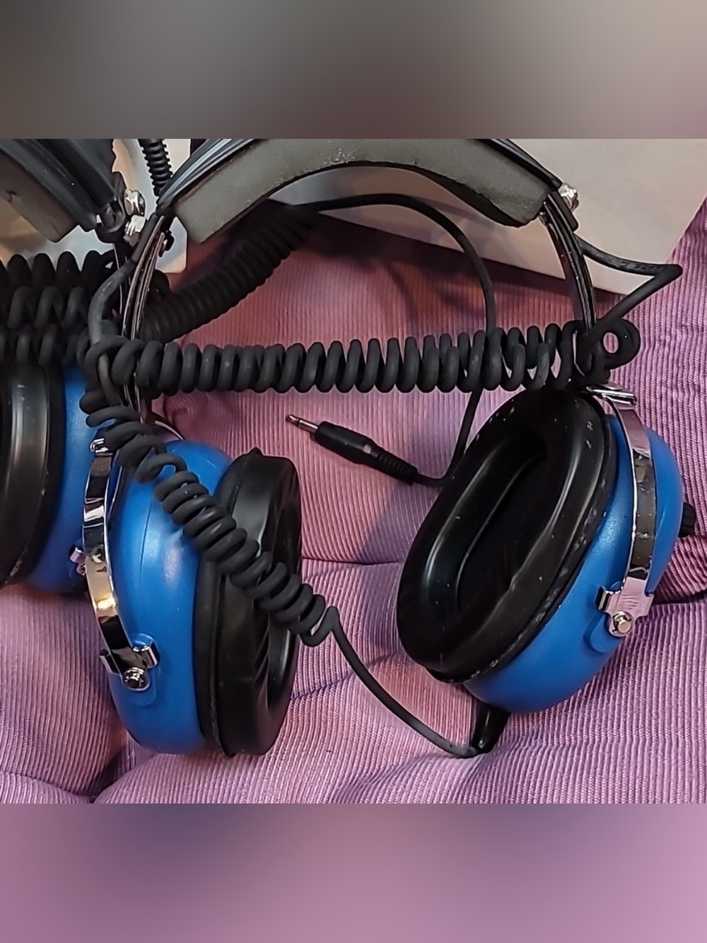 Bundle of Two Blue Over the Ear Adjustable Volume Racing Radio Headsets - Picture 6 of 6